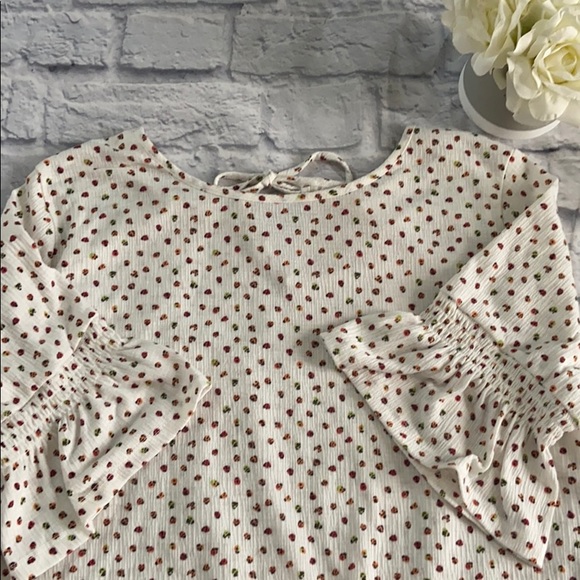 LC Lauren Conrad Tops - LC LAUREN CONRAD LADYBUG FLOWY TOP XXL